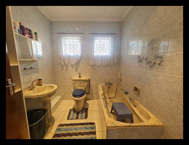 4 BEDROOM HOUSE FOR SALE IN SUNFORD